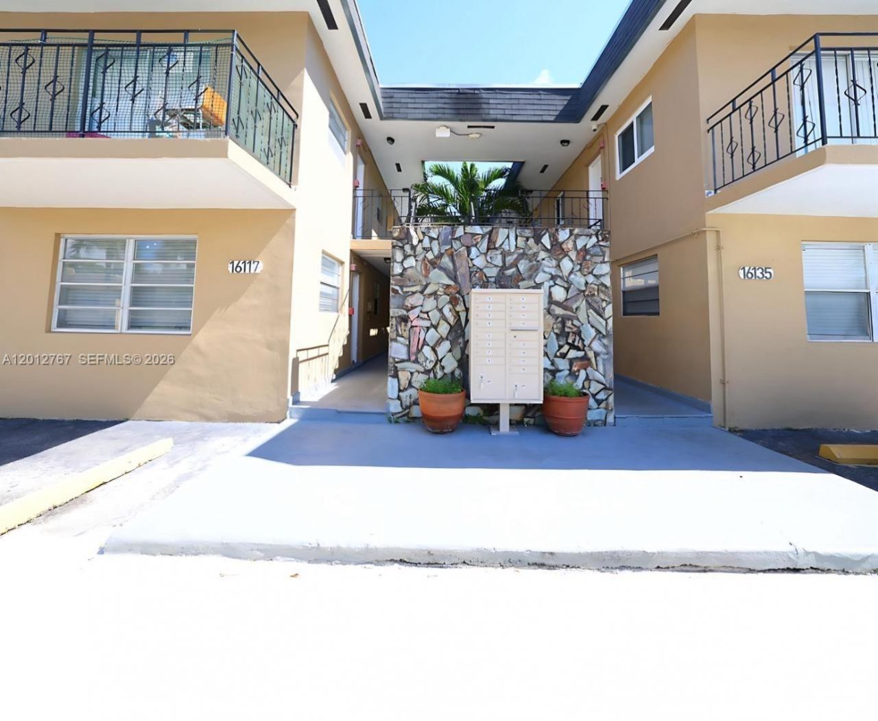 16117 NE 19th Ct, Unit 7, North Miami Beach, FL 33162 Photo