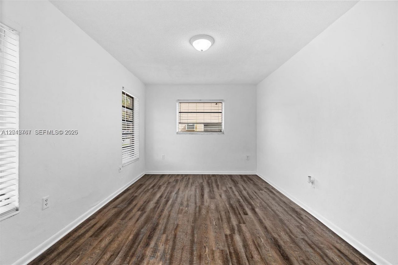 16117 NE 19th Ct, Unit 7, North Miami Beach, FL 33162 Photo