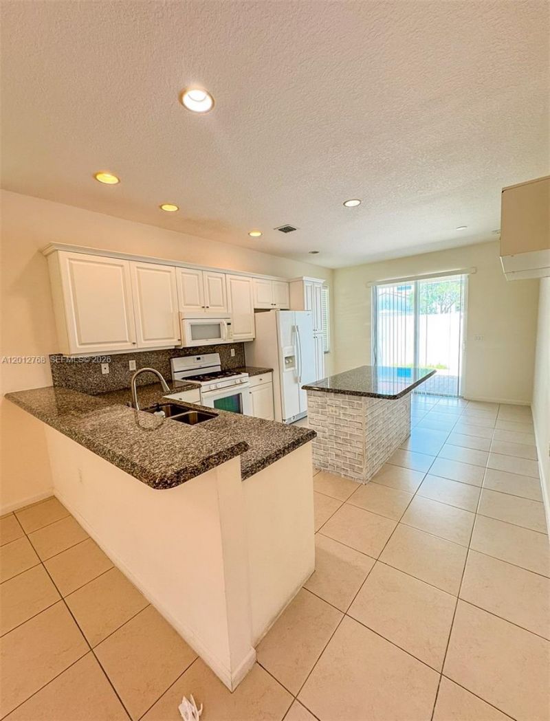3210 NW 126th Avenue , Unit 3210, Sunrise, FL 33323 Photo