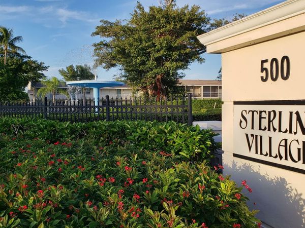 600 Horizon W, Unit 207, Boynton Beach, FL 33435