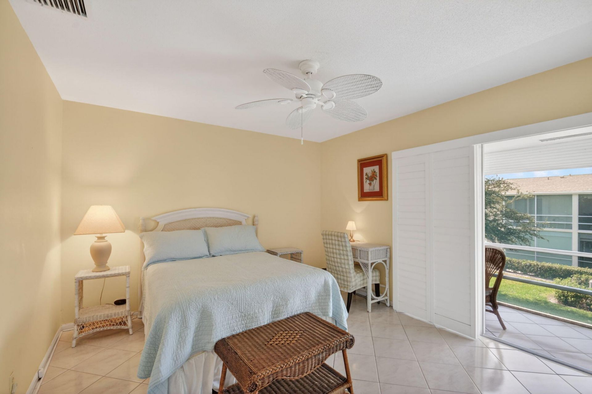 600 Horizon W, Unit 207, Boynton Beach, FL 33435 Photo