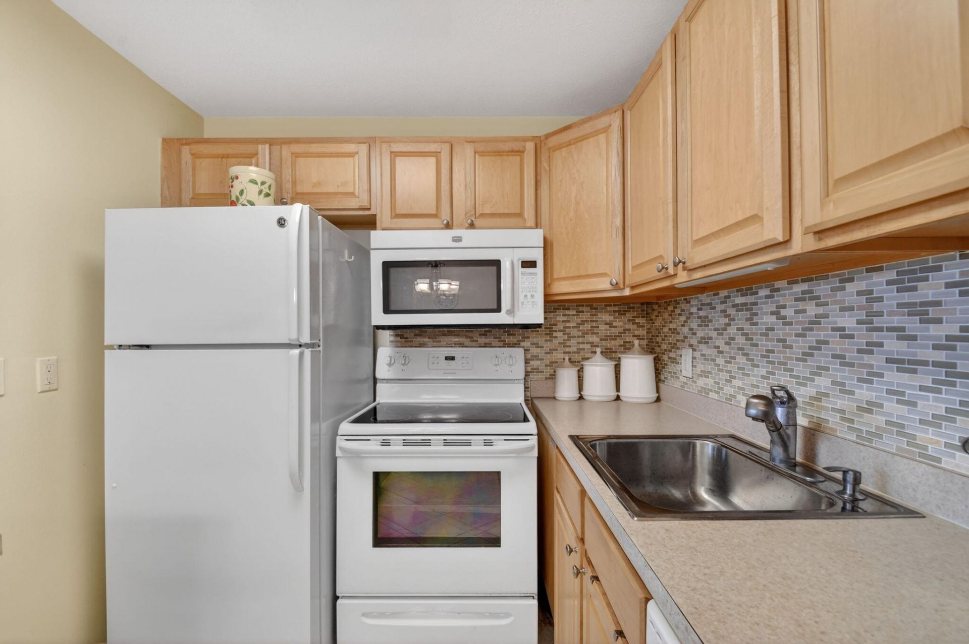 600 Horizon W, Unit 207, Boynton Beach, FL 33435 Photo