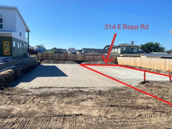 314 E Rapp Road, Talent, OR 97540