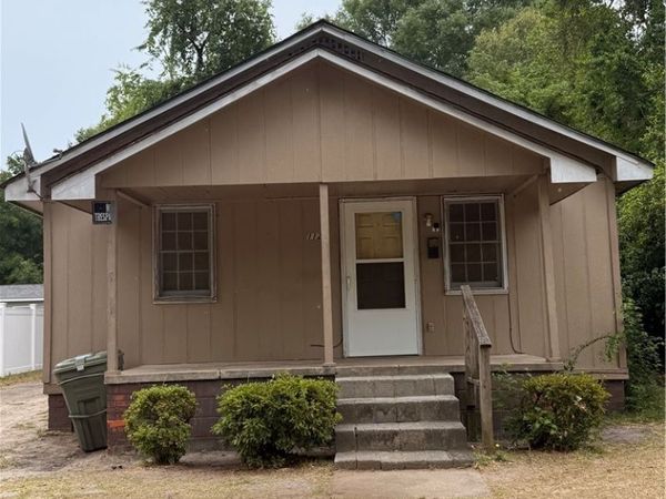 1121 Turnpike Road, Fayetteville, NC 28305