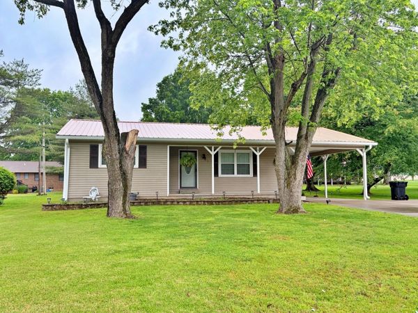67 Adkins Street , Metropolis, IL 62960