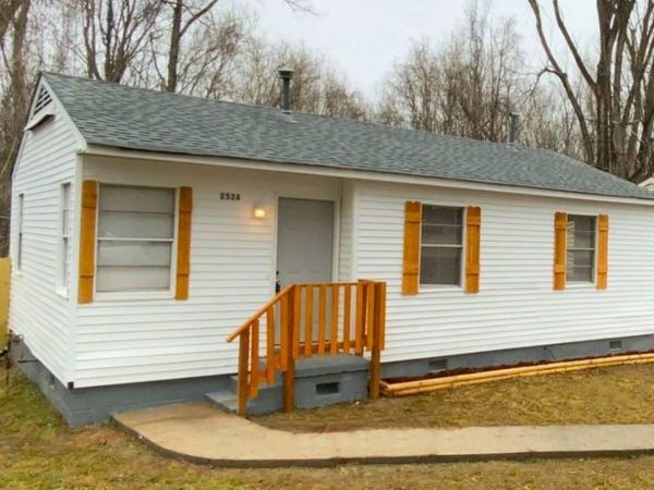 2536 SUNNY HILL DR, Memphis, TN 38127
