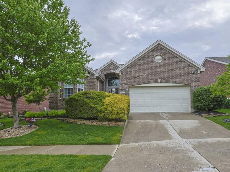 5252 Venetian Way, Hamilton Twp, OH 45152 Photo 1