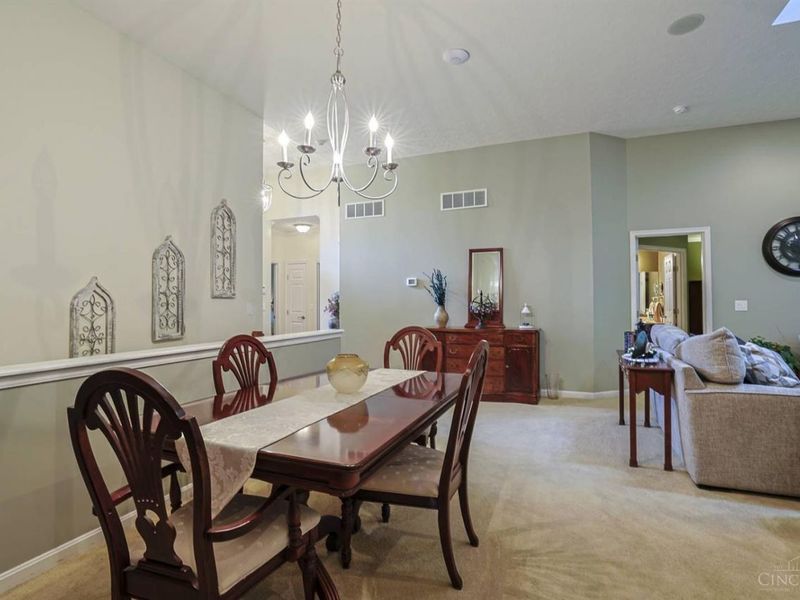 5252 Venetian Way, Hamilton Twp, OH 45152 Photo 11