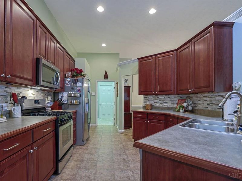5252 Venetian Way, Hamilton Twp, OH 45152 Photo 13