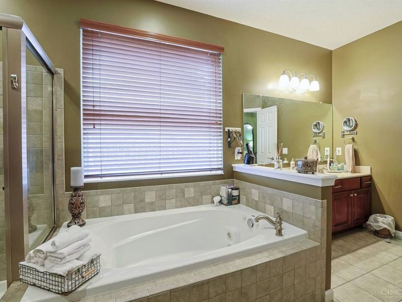 5252 Venetian Way, Hamilton Twp, OH 45152 Photo 25
