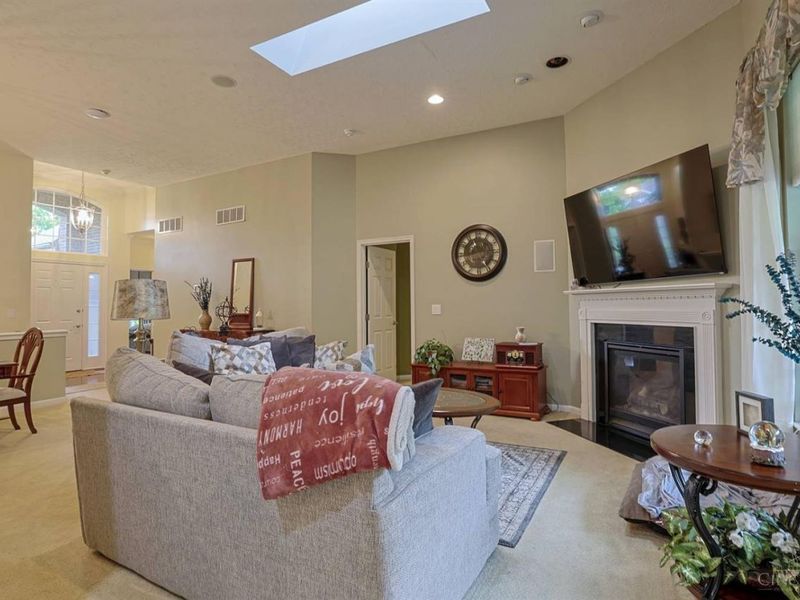 5252 Venetian Way, Hamilton Twp, OH 45152 Photo 8