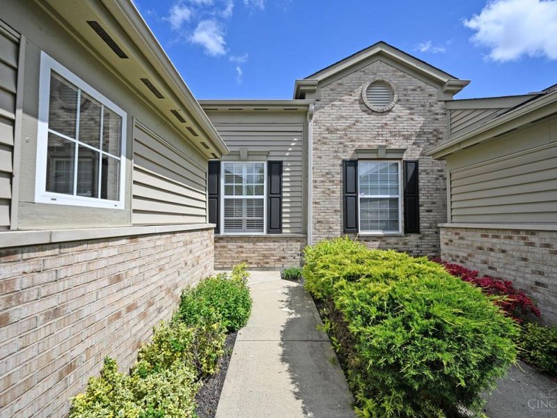 7398 Red Oak Court, Mason, OH 45040 Photo 3