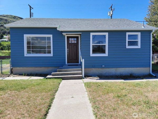 508 Roosevelt Drive, Grand Coulee, WA 99133