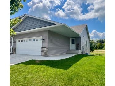 344 2nd Street NW, Mayer, MN 55360