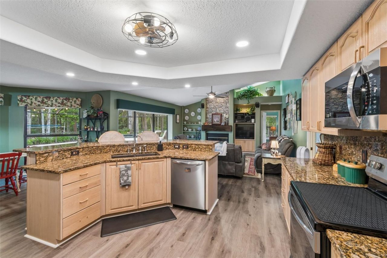 1661 Woodridge Court, Lutz, FL 33559 Photo