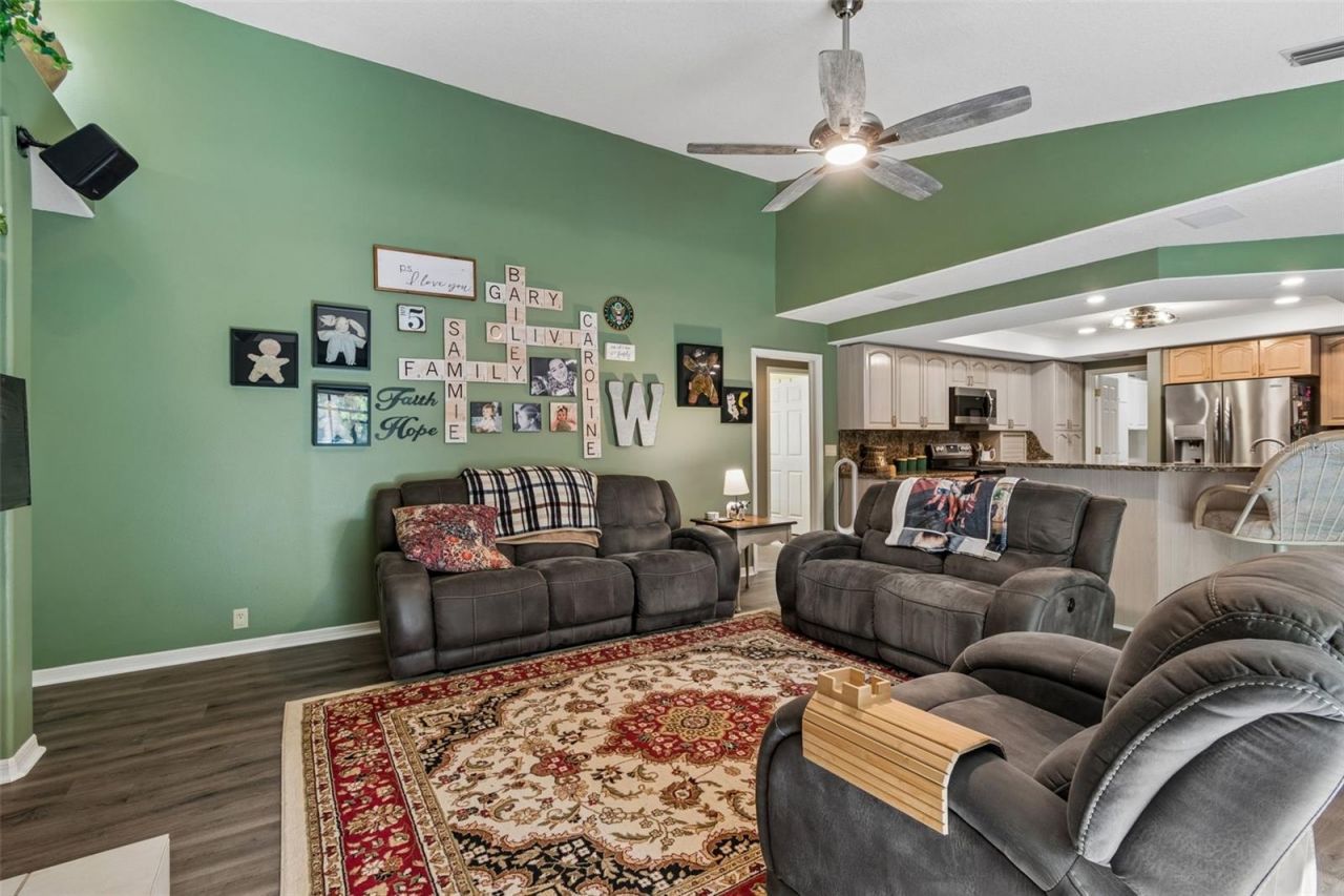 1661 Woodridge Court, Lutz, FL 33559 Photo