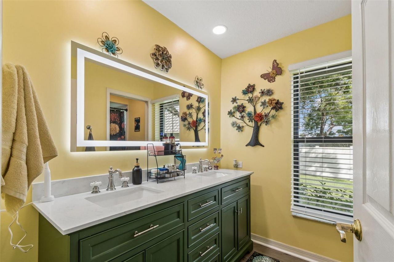1661 Woodridge Court, Lutz, FL 33559 Photo