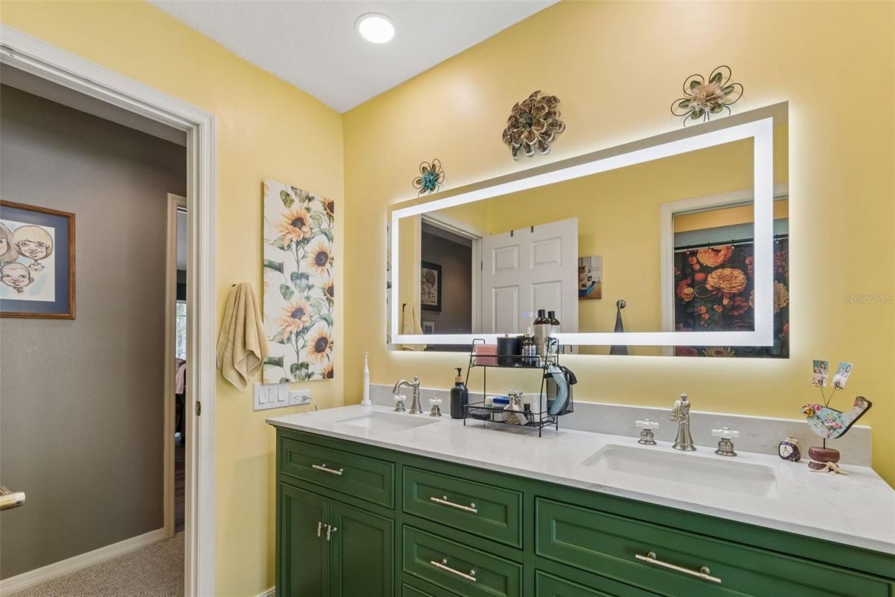 1661 Woodridge Court, Lutz, FL 33559 Photo