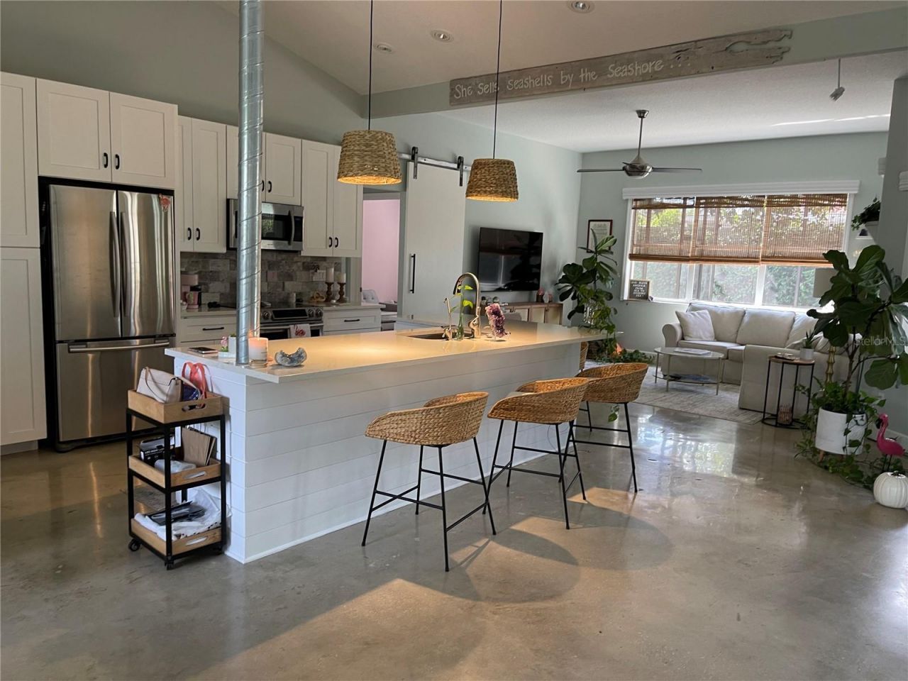 3724 71st Terrace E, Sarasota, FL 34243 Photo
