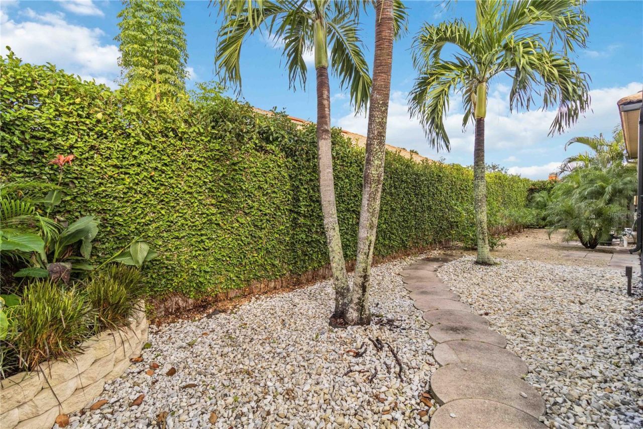 3724 71st Terrace E, Sarasota, FL 34243 Photo