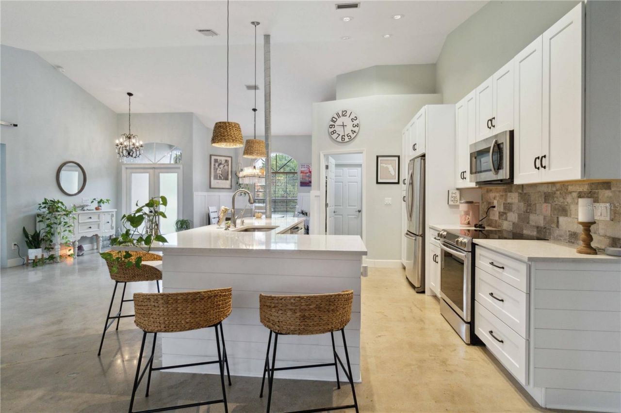 3724 71st Terrace E, Sarasota, FL 34243 Photo