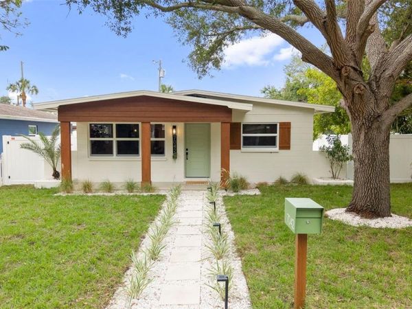 7042 DARTMOUTH AVENUE N, ST PETERSBURG, FL 33710
