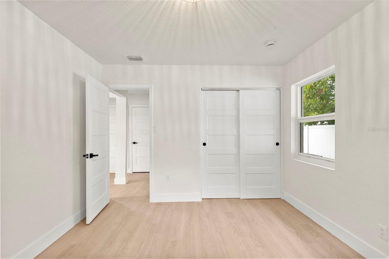 7042 Dartmouth Avenue N, Saint Petersburg, FL 33710 Photo