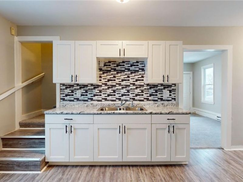 4572 Niessen Court, Cleveland, OH 44109 Photo 13