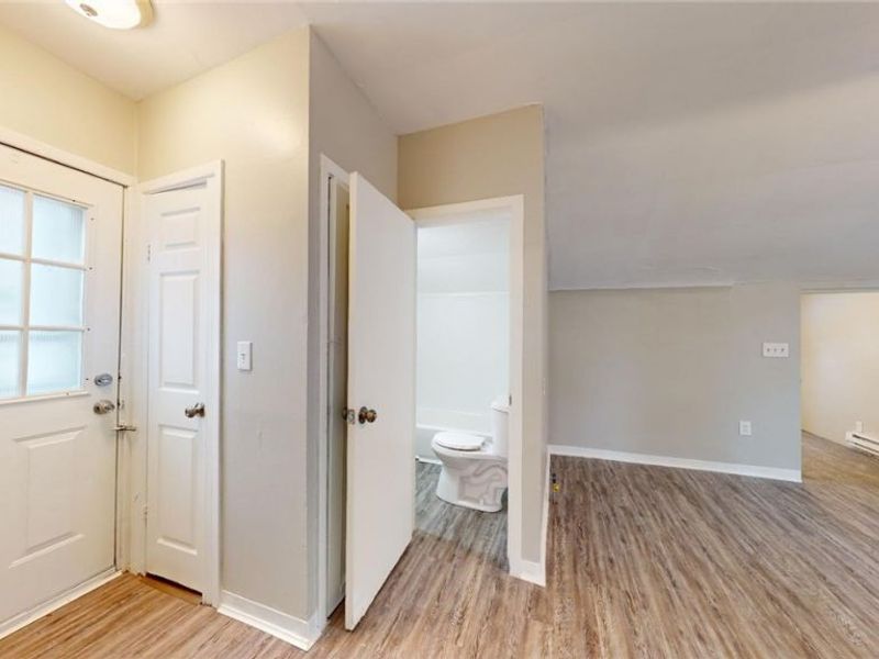 4572 Niessen Court, Cleveland, OH 44109 Photo 16