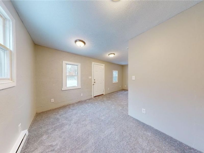 4572 Niessen Court, Cleveland, OH 44109 Photo 24