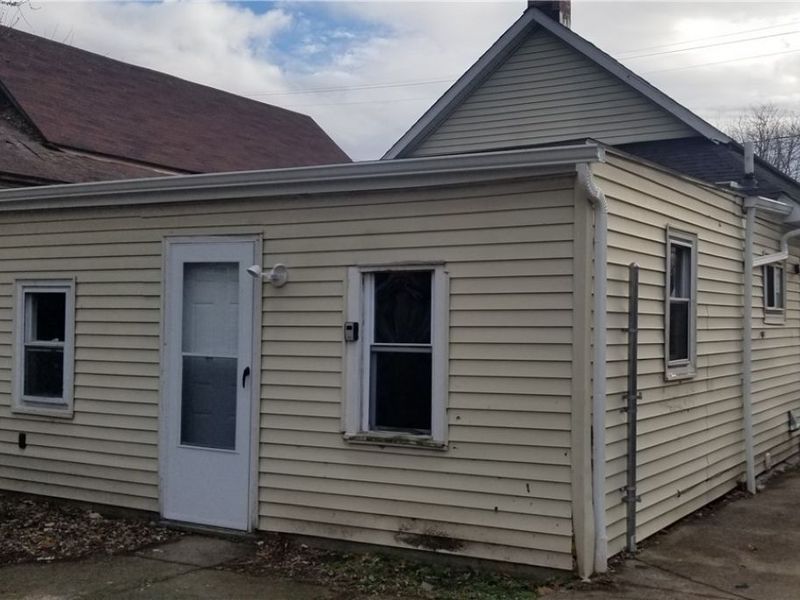 4572 Niessen Court, Cleveland, OH 44109 Photo 31