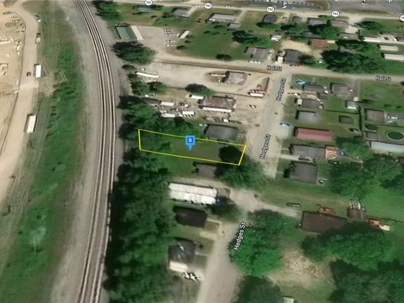 441 Hedges Street, Ashville, OH 43103 Photo 3