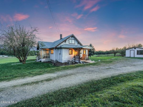 1050 Eastside RD , Priest River, ID 83856