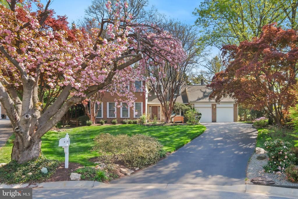 9 Magic Mountain Court, Rockville, MD 20852 Main Photo