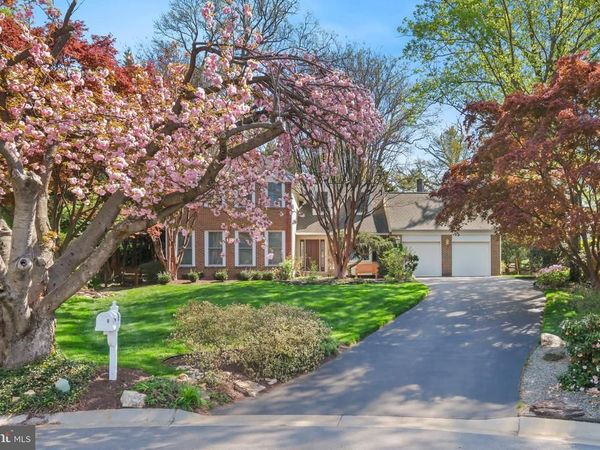 9 MAGIC MOUNTAIN COURT, ROCKVILLE, MD 20852