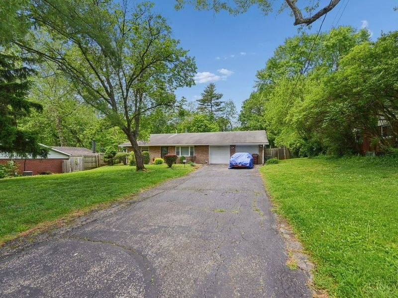 9613 Kosta Drive, Springfield Twp., OH 45231 Photo 2