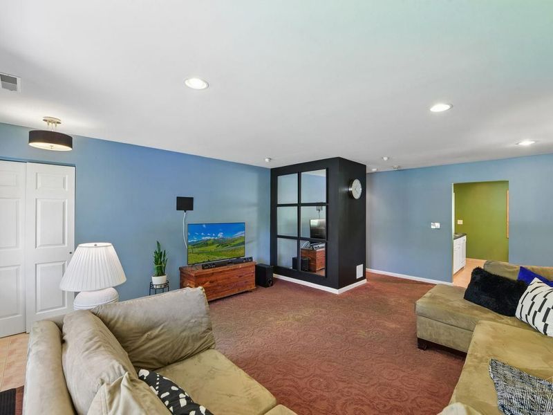 9613 Kosta Drive, Springfield Twp., OH 45231 Photo 8