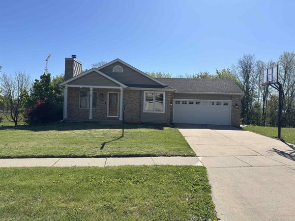 756 Willow Run Street, Cottage Grove, WI 53527