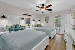 146 Stillwood Dr. photo 4