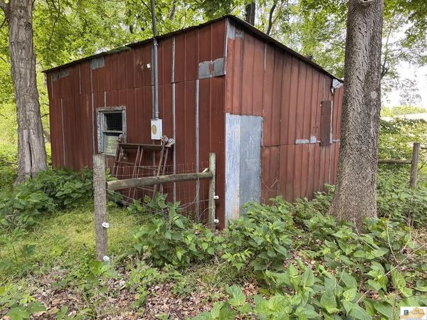 5840 Randolph Goodluck Road 5842, Summer Shade, KY 42166