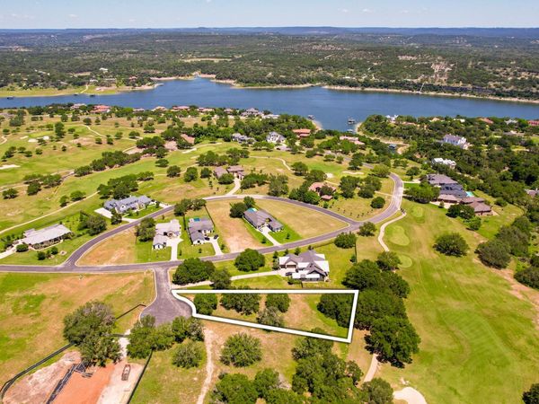 2703 Stableford CT, Spicewood, TX 78669