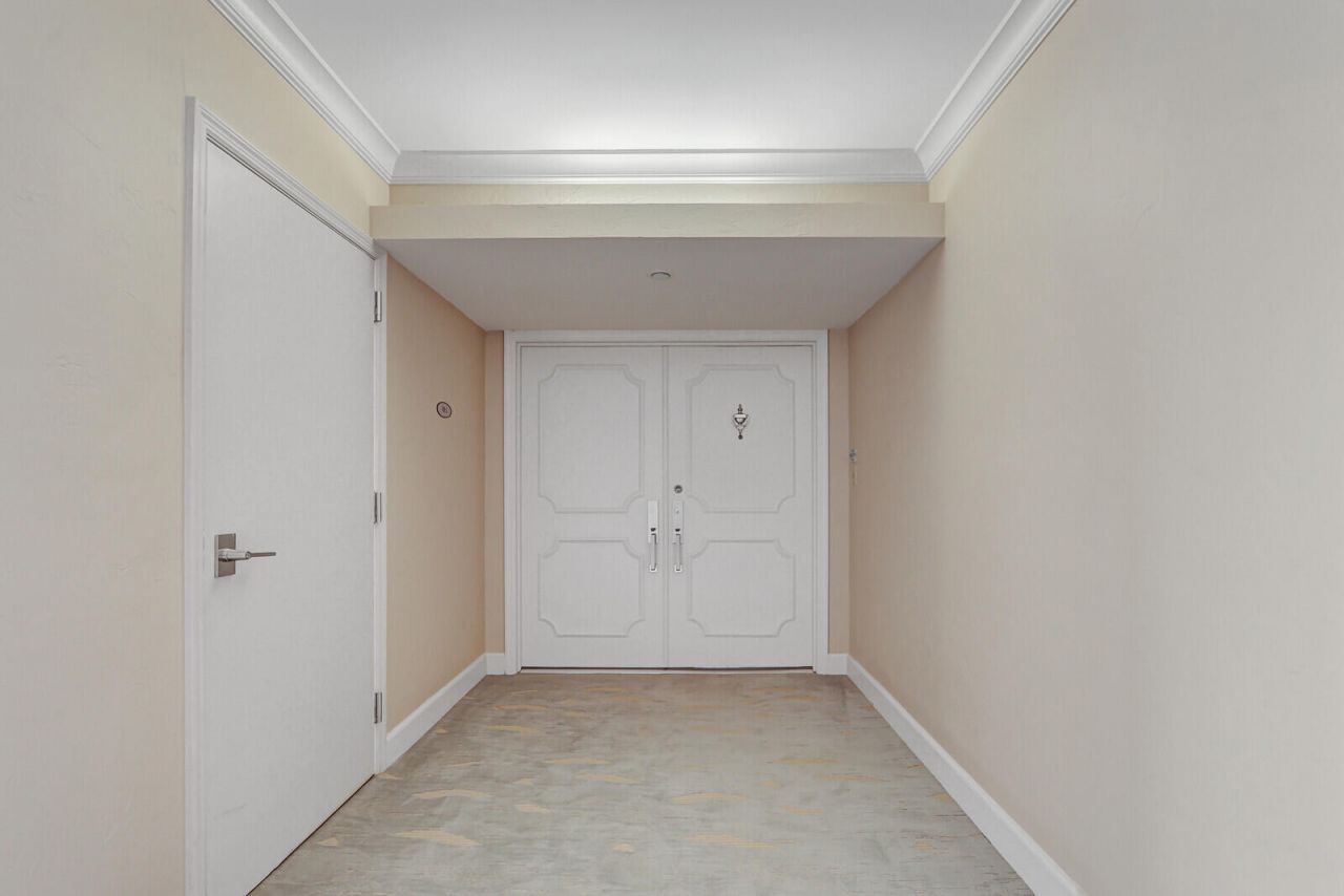 5380 N Ocean Drive, Unit 18j, Singer Island, FL 33404 Photo