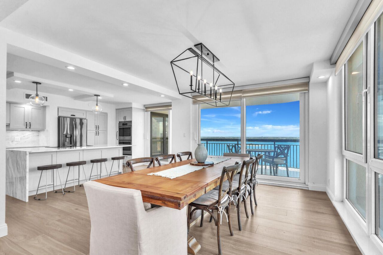5380 N Ocean Drive, Unit 18j, Singer Island, FL 33404 Photo
