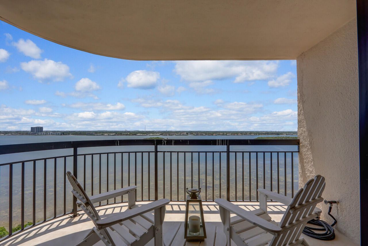 5380 N Ocean Drive, Unit 18j, Singer Island, FL 33404 Photo