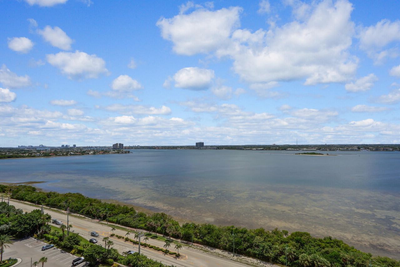 5380 N Ocean Drive, Unit 18j, Singer Island, FL 33404 Photo