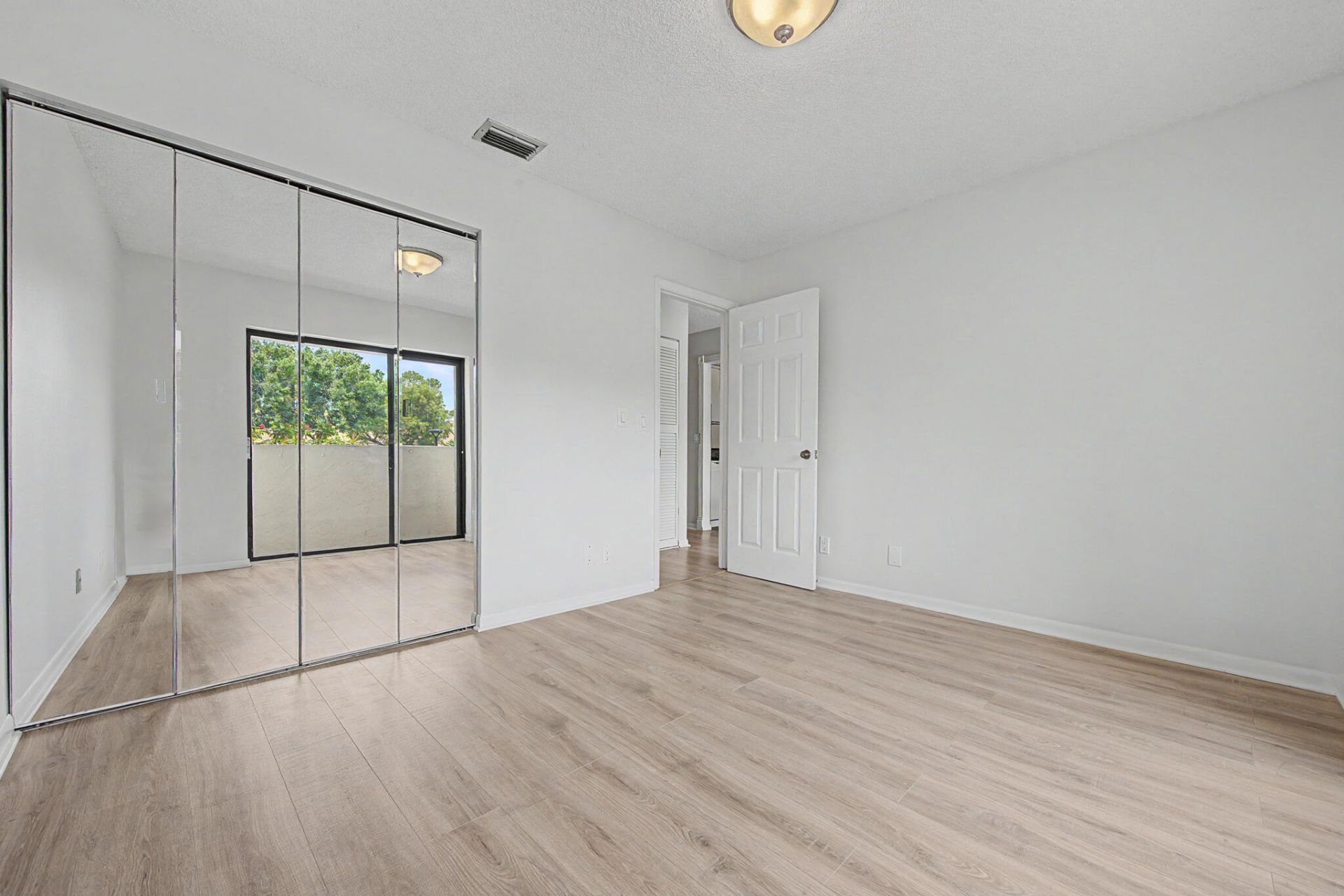 3386 Lucerne Park Drive, Greenacres, FL 33467 Photo