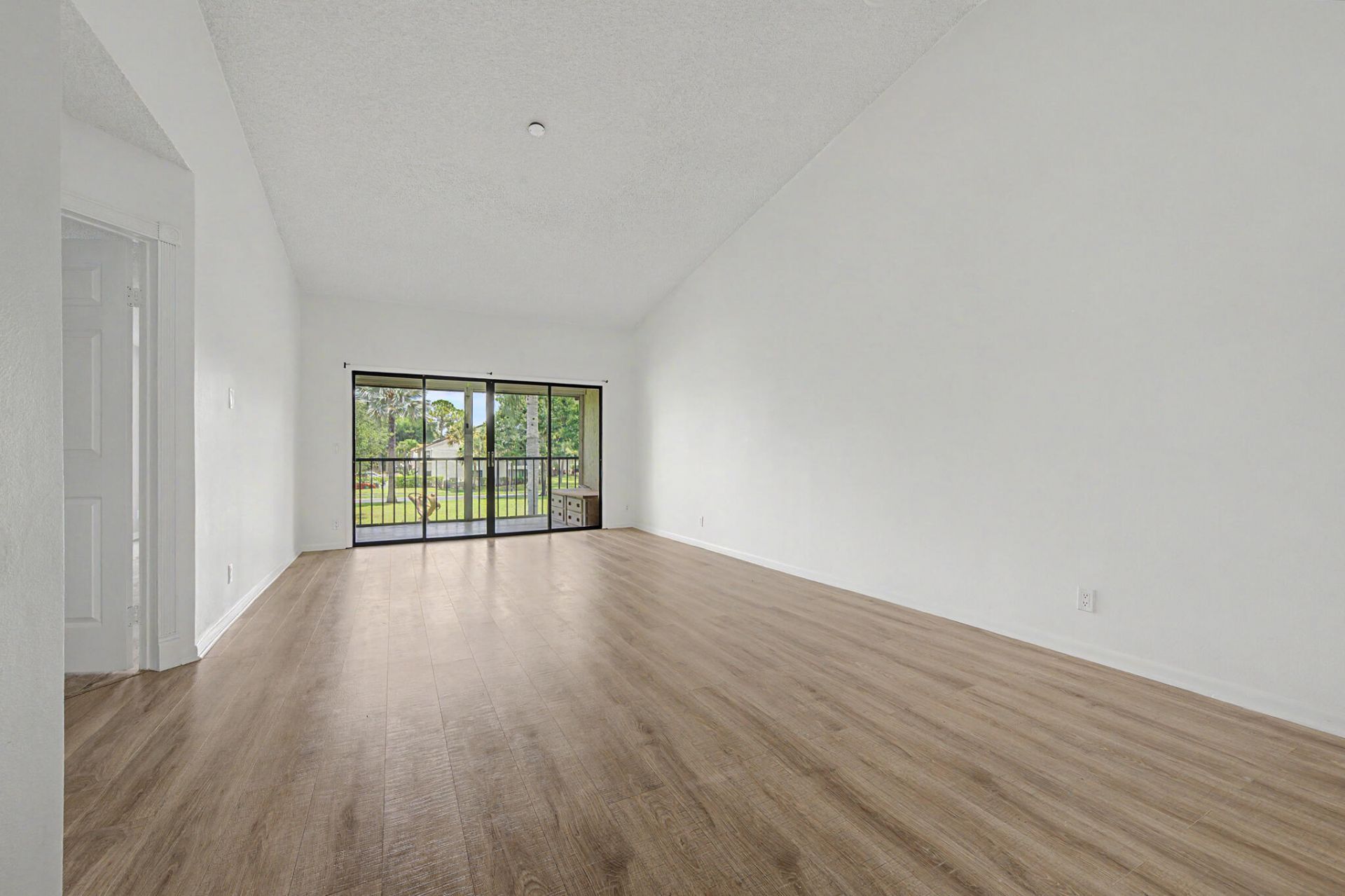 3386 Lucerne Park Drive, Greenacres, FL 33467 Photo