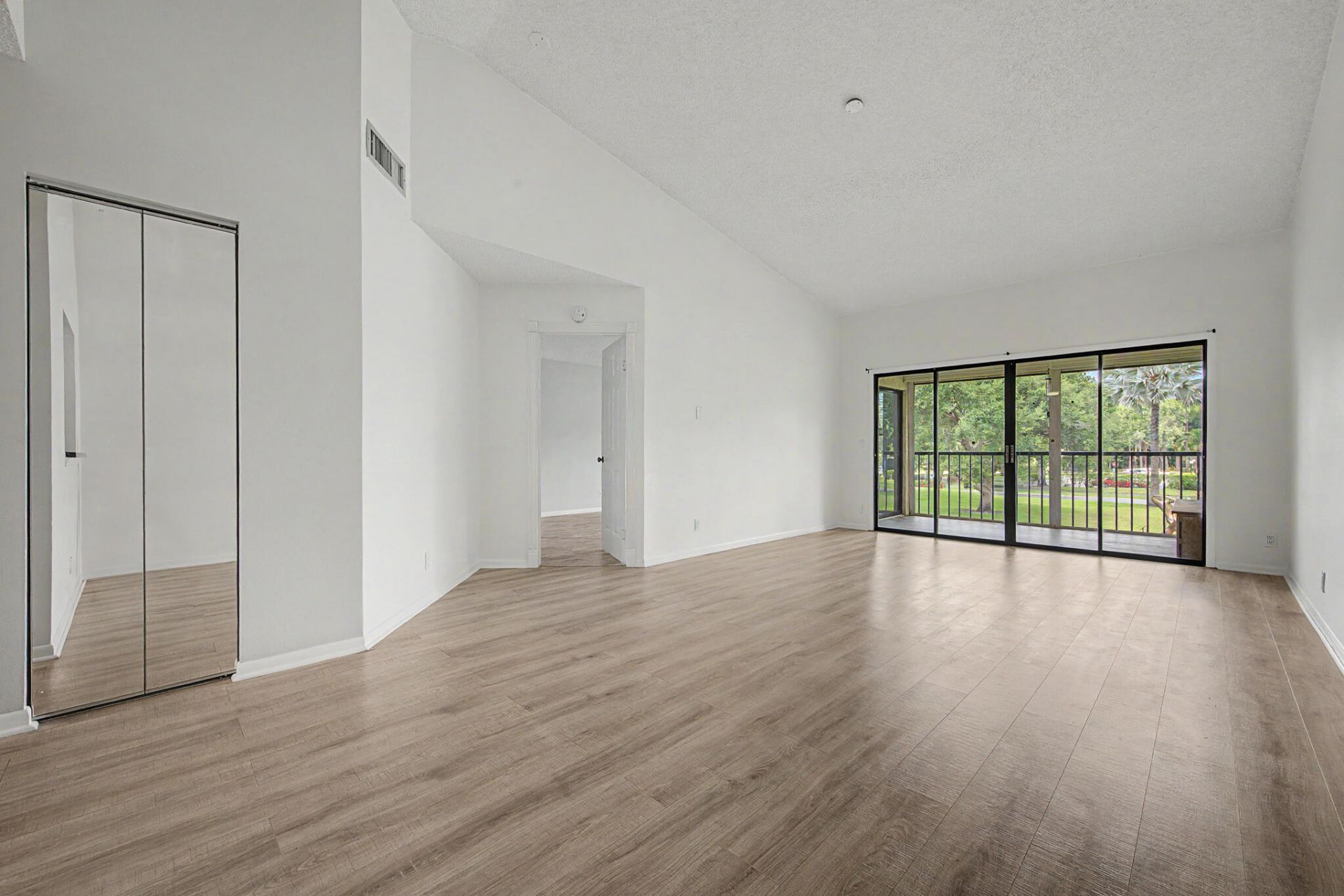 3386 Lucerne Park Drive, Greenacres, FL 33467 Photo