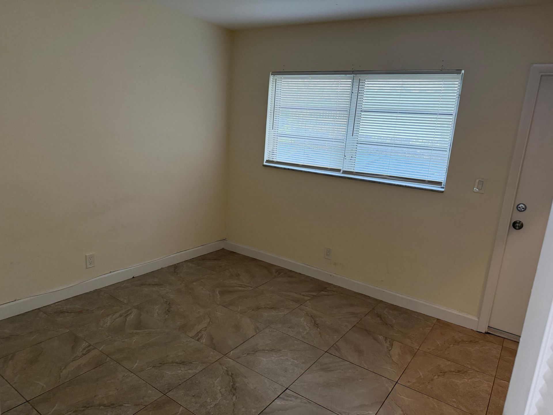 828 NE 16th Street, Fort Lauderdale, FL 33304 Photo
