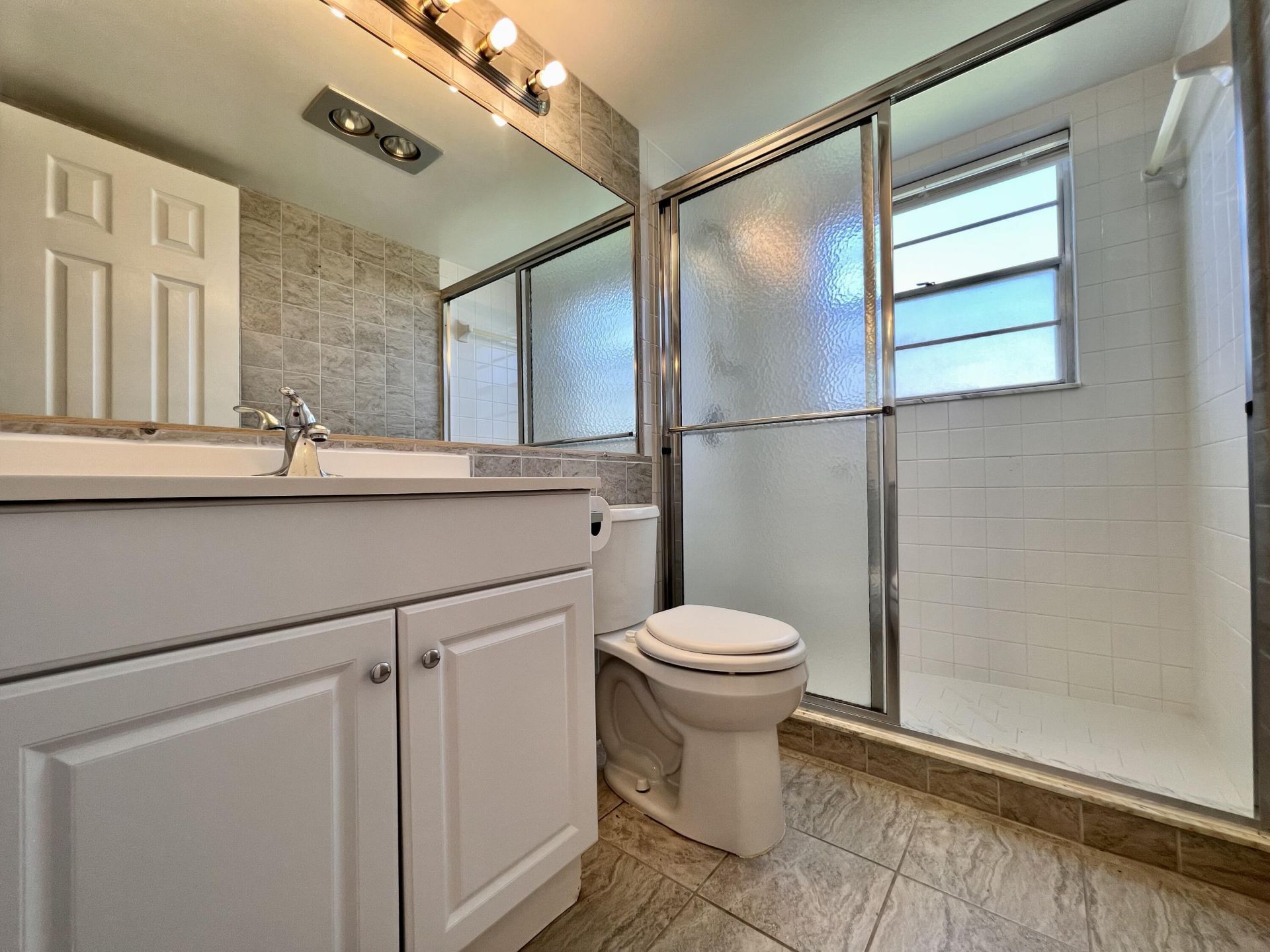 136 Somerset G, West Palm Beach, FL 33417 Photo